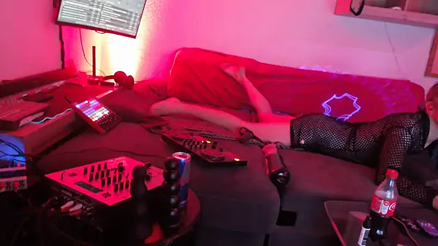 davidgntxxxxx online show from March 1, 2026, 4:18 pm