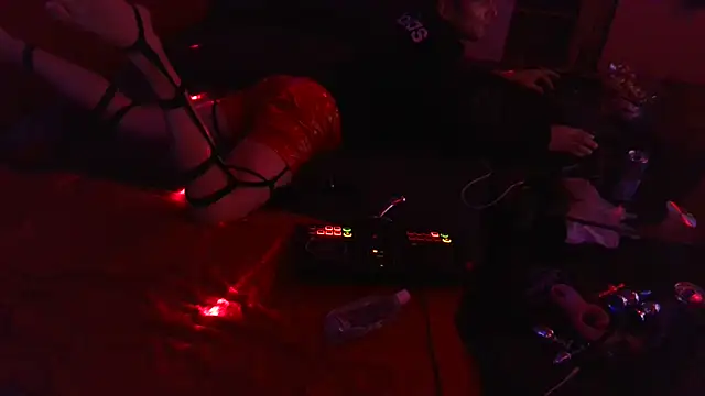 davidgntxxxxx online show from November 5, 2025, 5:49 pm