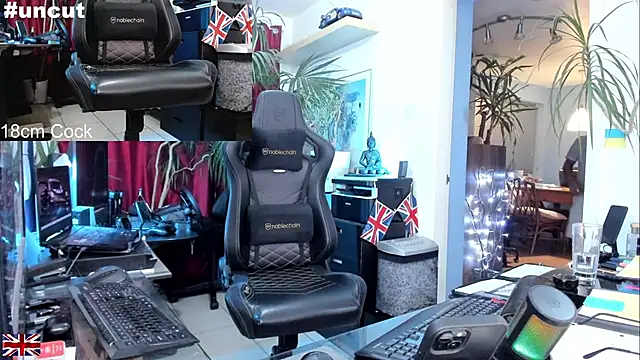 Snapshot of OnlineBossUK chatting on September 19, 2025, 2:15 am OnlineBossUK online show from September 19, 2025, 2:15 am