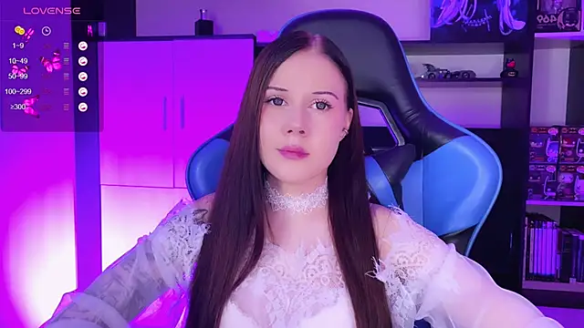 jasminevine online show from December 6, 2024, 8:45 pm