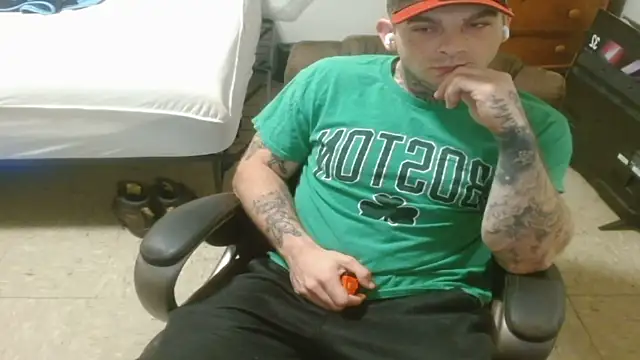 Snapshot of DADDY_KANE8--- chatting on July 4, 2026, 11:05 am DADDY KANE8--- online show from July 4, 2026, 11:05 am
