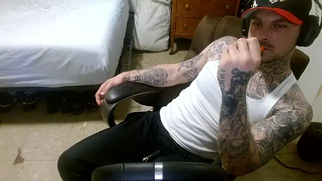 DADDY KANE8--- online show from April 16, 2026, 11:07 pm