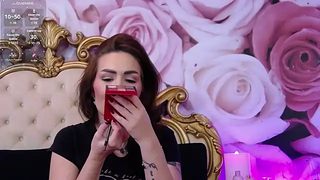 HessaHessy online show from October 12, 2025, 7:04 pm