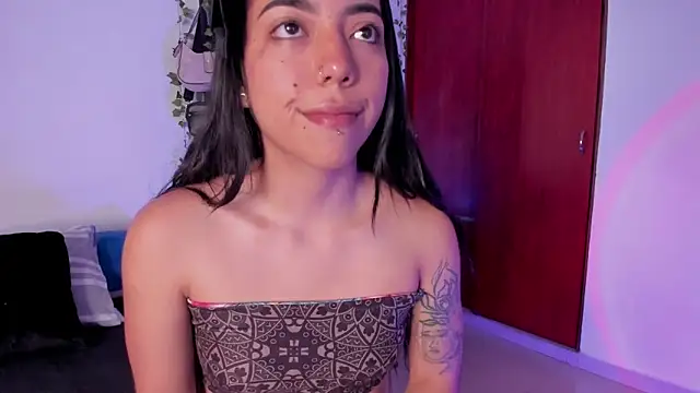 little kayla  online show from March 28, 2026, 2:45 am