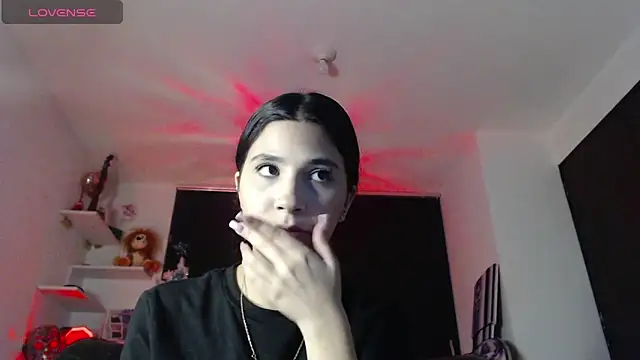 mia  lopez  online show from January 11, 2025, 11:13 pm