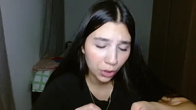 mia  lopez  online show from October 8, 2025, 12:56 am