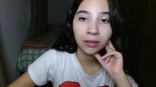 mia  lopez  online show from September 27, 2025, 3:34 am