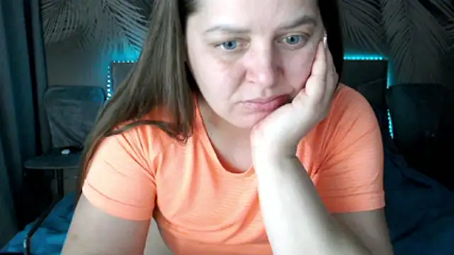 uliastar online show from March 4, 2026, 8:11 am