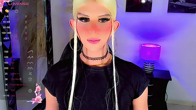 Snapshot of harrleyhott21 chatting on February 18, 2025, 5:31 am harrleyhott21 online show from February 18, 2025, 5:31 am