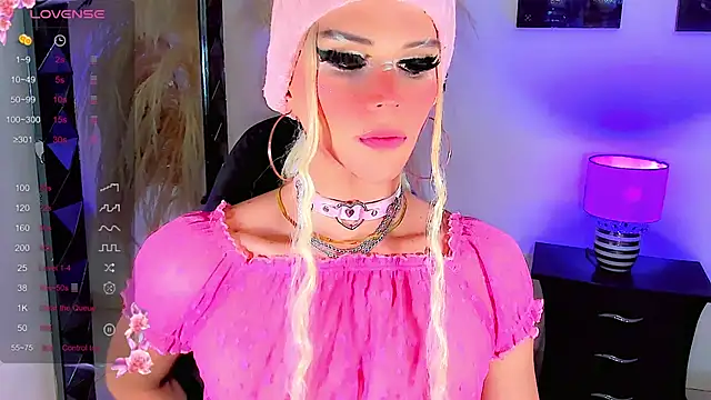 Snapshot of harrleyhott21 chatting on February 15, 2025, 2:33 pm harrleyhott21 online show from February 15, 2025, 2:33 pm