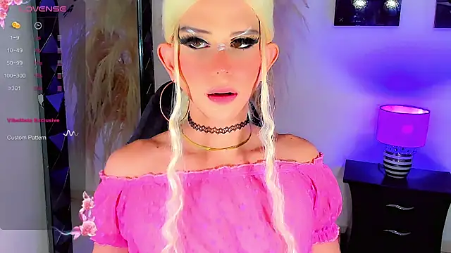 Snapshot of harrleyhott21 chatting on February 15, 2025, 8:22 am harrleyhott21 online show from February 15, 2025, 8:22 am