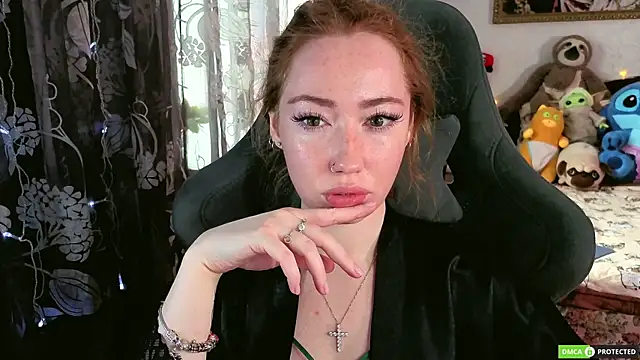 TinaBrook online show from April 10, 2026, 5:03 am