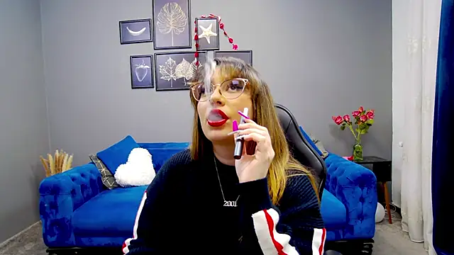 Katewalker  online show from February 20, 2025, 6:24 pm