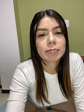 Snapshot of martina_contreras chatting on March 7, 2025, 5:08 am martina contreras online show from March 7, 2025, 5:08 am
