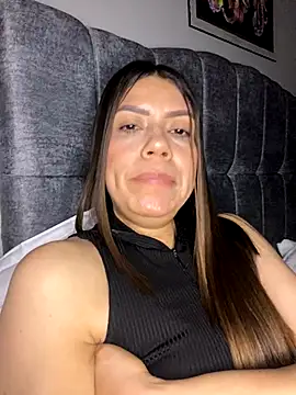 martina contreras online show from October 21, 2025, 5:07 am