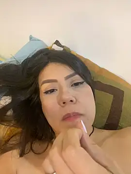 Snapshot of martina_contreras chatting on January 3, 2025, 8:10 am martina contreras online show from January 3, 2025, 8:10 am