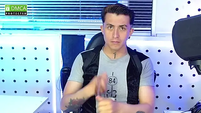 Darko0717 online show from October 10, 2025, 11:16 pm