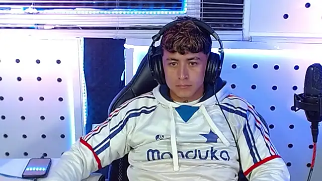 Darko0717 online show from September 22, 2025, 10:38 pm