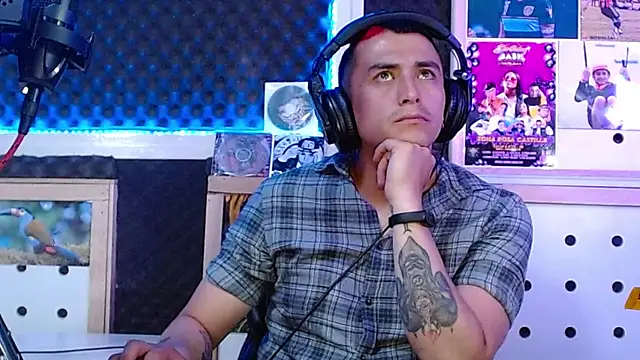 Darko0717 online show from March 23, 2025, 12:47 am