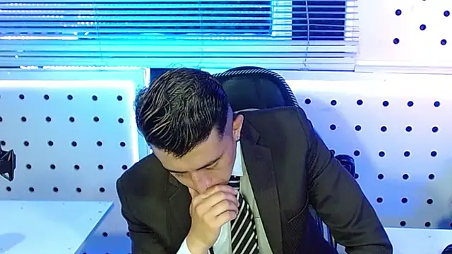 Darko0717 online show from November 7, 2025, 12:10 pm