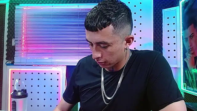 Darko0717 online show from February 24, 2026, 11:27 pm