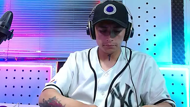 Darko0717 online show from March 30, 2026, 11:28 pm