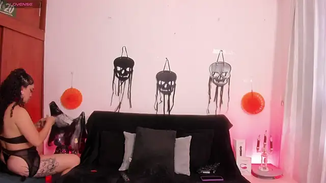 Snapshot of Cata_green chatting on October 8, 2025, 8:53 pm Cata green online show from October 8, 2025, 8:53 pm