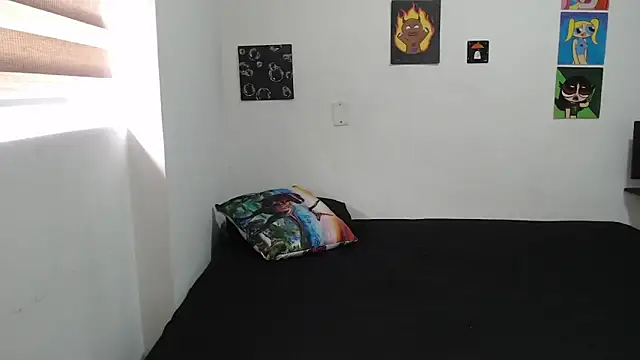 MommyMiaWs online show from October 14, 2025, 1:01 pm