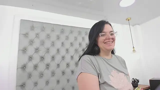 Snapshot of anette_cooper chatting on January 19, 2026, 3:32 am anette cooper online show from January 19, 2026, 3:32 am