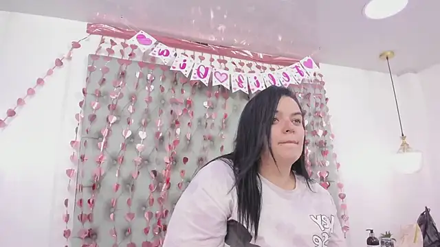 Snapshot of anette_cooper chatting on February 7, 2026, 3:25 am anette cooper online show from February 7, 2026, 3:25 am