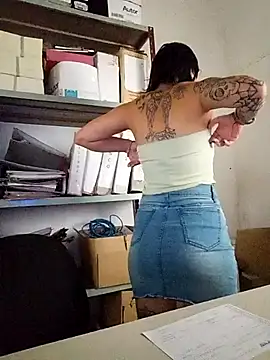 Snapshot of estefyzapata chatting on February 3, 2026, 6:46 pm estefyzapata online show from February 3, 2026, 6:46 pm