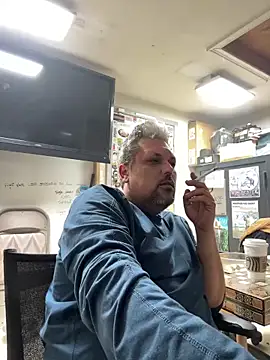 Snapshot of tank32s chatting on March 22, 2025, 7:57 am tank32s online show from March 22, 2025, 7:57 am