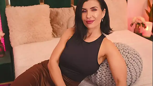 Snapshot of XeniaBlu chatting on February 16, 2026, 11:31 am XeniaBlu online show from February 16, 2026, 11:31 am