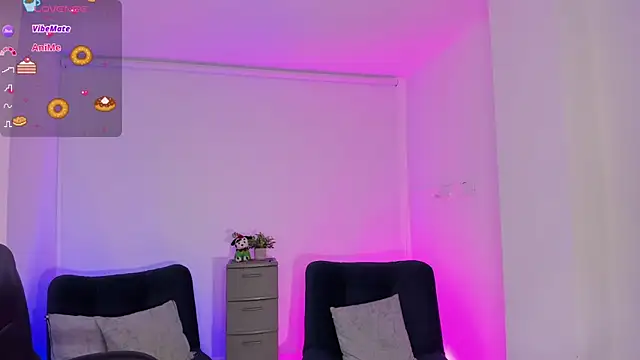 Snapshot of emilly_smith_1 chatting on February 20, 2026, 6:26 am emilly smith 1 online show from February 20, 2026, 6:26 am