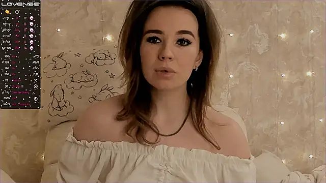 EvaSileZ online show from March 16, 2026, 9:39 pm