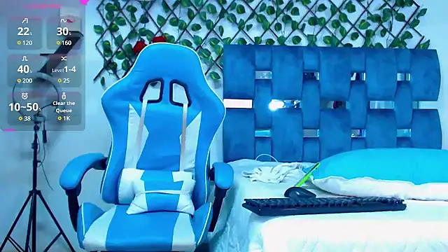 Hakim prettynigg online show from January 17, 2025, 3:00 pm