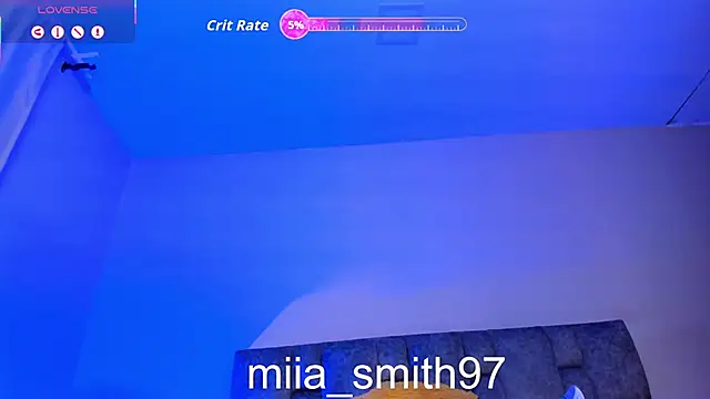 miia-smith97 online show from October 17, 2025, 9:38 pm