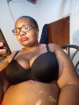 YELLOW BONE online show from November 21, 2025, 8:52 pm