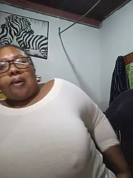 YELLOW BONE online show from July 21, 2026, 8:54 pm