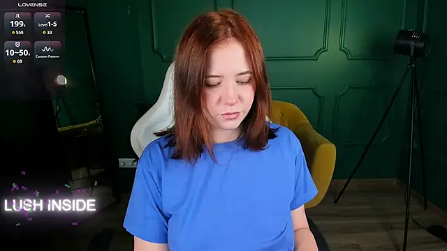 Pretty Alison online show from October 7, 2025, 2:29 pm