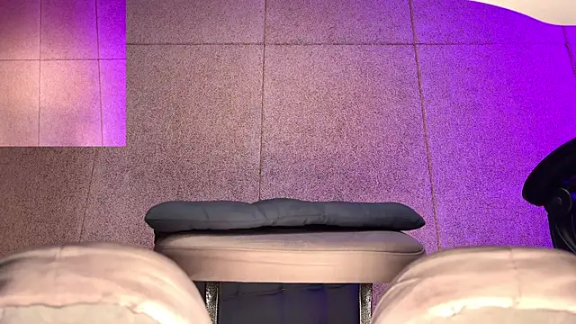 Farmer James online show from November 1, 2025, 10:31 am