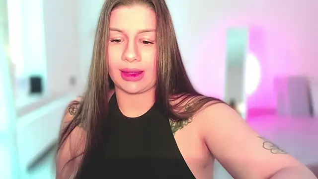 JuicyHelenX online show from June 12, 2026, 2:26 pm