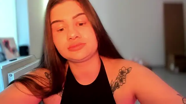 JuicyHelenX online show from May 23, 2026, 4:39 pm