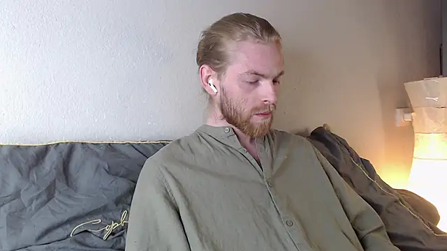 Snapshot of Damien_Bi chatting on October 24, 2025, 8:30 pm Damien Bi online show from October 24, 2025, 8:30 pm