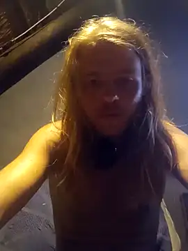 Snapshot of Salted_Playday chatting on January 10, 2025, 4:01 am Salted Playday online show from January 10, 2025, 4:01 am