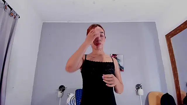Snapshot of Estrella_Duran chatting on July 17, 2026, 12:24 pm Estrella Duran online show from July 17, 2026, 12:24 pm