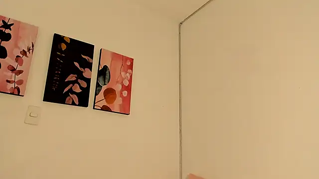 Estrella Duran online show from February 3, 2025, 10:43 pm