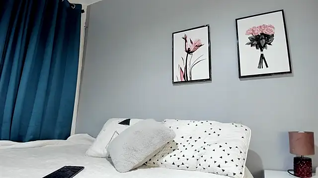 Estrella Duran online show from February 19, 2026, 12:13 pm