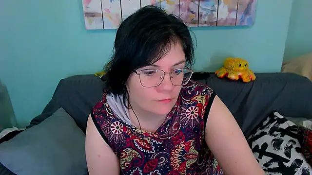 Snapshot of EverlyRays chatting on May 16, 2026, 8:46 am EverlyRays online show from May 16, 2026, 8:46 am