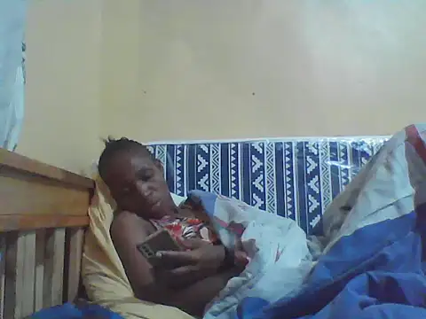 Smillie prety online show from March 18, 2026, 12:58 am